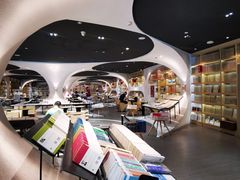 -钟书阁(珍园店)