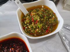 -鲁朗纳麦石锅鸡庄园