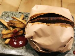 经典芝蔬牛排堡-维卡食舍(户部山店)