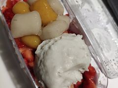 超级草莓芋泥盒子-鲜芋仙(中华广场店)