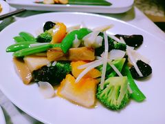 罗汉素什锦1-湖滨28中餐厅·西湖宴·杭州君悦酒店