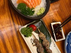 三文鱼刺身-坂吉屋·居酒屋深夜食堂(龙湖店)