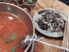 红酸汤锅-苗阿哥