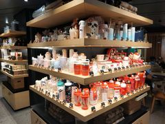 零售区-星巴克臻选(国贸商城首店)