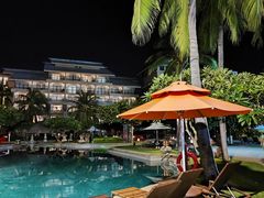 -亚龙湾希尔顿自助餐厅·海鲜·烧烤·沙滩BBQ·现场乐队