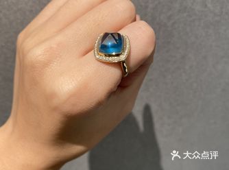 我心所属，美丽的宝石戒子