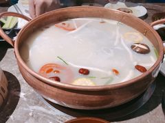 -三人行骨头王火锅(长寿店)