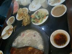 -重庆德庄火锅(体育中心店)