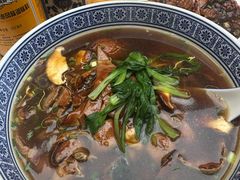 -沪西老弄堂面馆(定西路店)