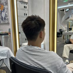 -Kraemer Paris  苏豪路易士·嘉玛发廊