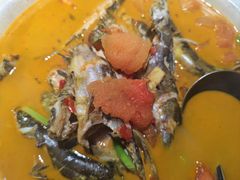 -帅巴人舅母子腊蹄民俗村