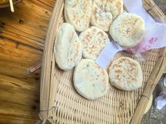 官渡粑粑-眼镜粑粑