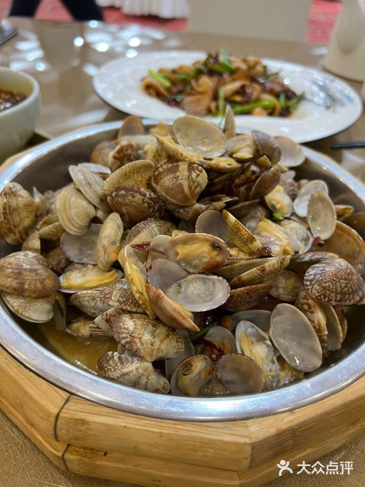 良友·青岛菜(五四广场店)辣炒红岛蛤蜊图片