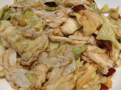 -阿瓦山寨·湘菜现炒·剁椒鱼头王(咸阳总店)