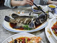 -四川小胡子海鲜(丁村万人海鲜广场店)