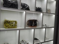 -翰皇直营洗衣洗鞋(望京鹿港店)