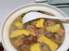 -江城小馆陕南妈妈菜·全球旅行餐厅(钟楼店)