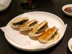 酥皮肉夹馍-甄御•海鲜新青岛菜(麦岛店)