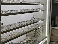 -视野联行眼镜·蔡司·尼康战略合作店(城西银泰店)