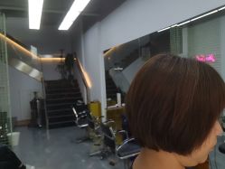 -茶发Salon·烫发染发理发