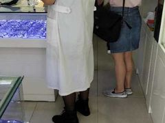 -日月眼镜城