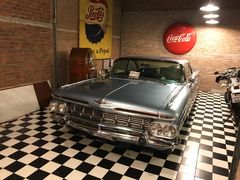 -席娜卡琳火车铁道夜市