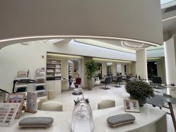 -Mentor Hair Salon