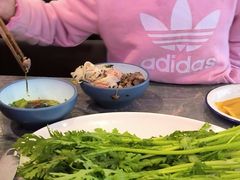 -罗二娘·鲜切牛自助火锅(罗湖东门步行街店)