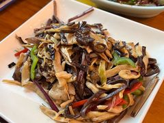 -小厨子私房菜·云南美食店