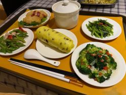 -月之旅·尊 高端月子会所(科馨别墅一店)