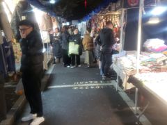 -吴山路夜市