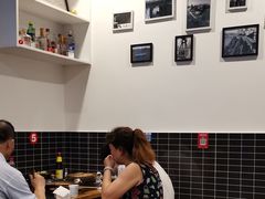 用餐区-虎贲三拖八老火锅(洋人街店)