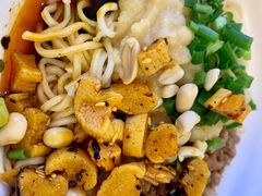 -八一路好吃街(雨田商务大厦店)