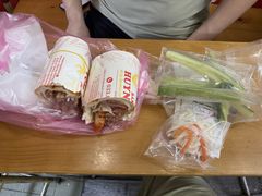 -Bánh Mì Huynh Hoa