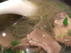 牛肉粉丝汤-鑫震源·苏式大虾生煎(山塘街店)