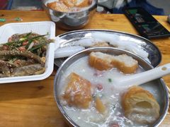 传统艇仔粥-陈老添美食店(宝华路店)