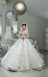 -艾米丽婚纱礼服