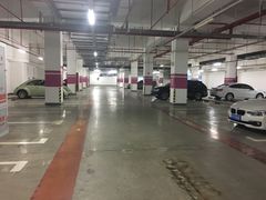 -滨江国际广场-地下停车场