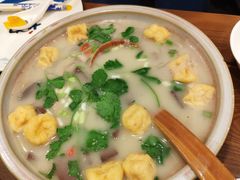 老鸭架鸭血粉丝汤-满园烤鸭·春饼(太原街万达店)