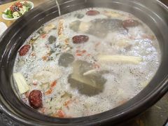 -濠轩阁特色生蚝火锅(水湾路店)