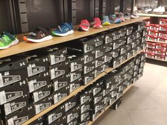 -UNDER ARMOUR(新燕莎奥莱店)