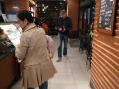 -星巴克(上海虹桥新天地二店)