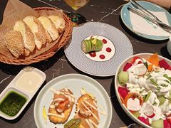 -DEEP·深美式餐吧(五棵松华熙LIVE店)