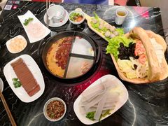 -热火朝天鲜切牛肉火锅(南强街巷店)