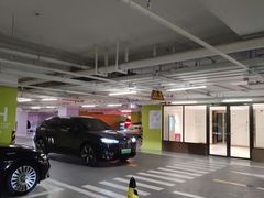 -前滩太古里木区停车场