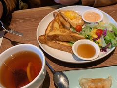 -必胜客(璞丽中心店)