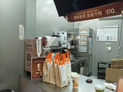 -沪上阿姨·精选茶饮(龙湖滨江天街店)
