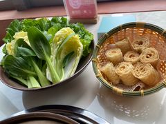 -喃喃椰·糟粕醋·椰子鸡火锅(七堡花园店)
