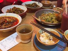 -吃饭皇帝大土家民族菜(正大广场店)