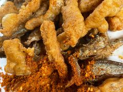 -黄利砖万峰林布依特色酸笋牛肉馆